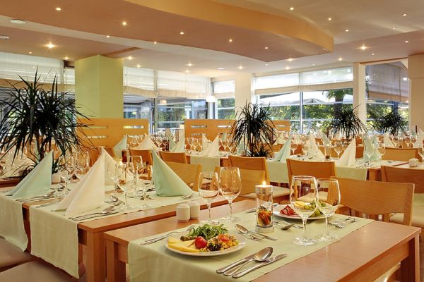Hotel Valamar Diamant (Poreč)